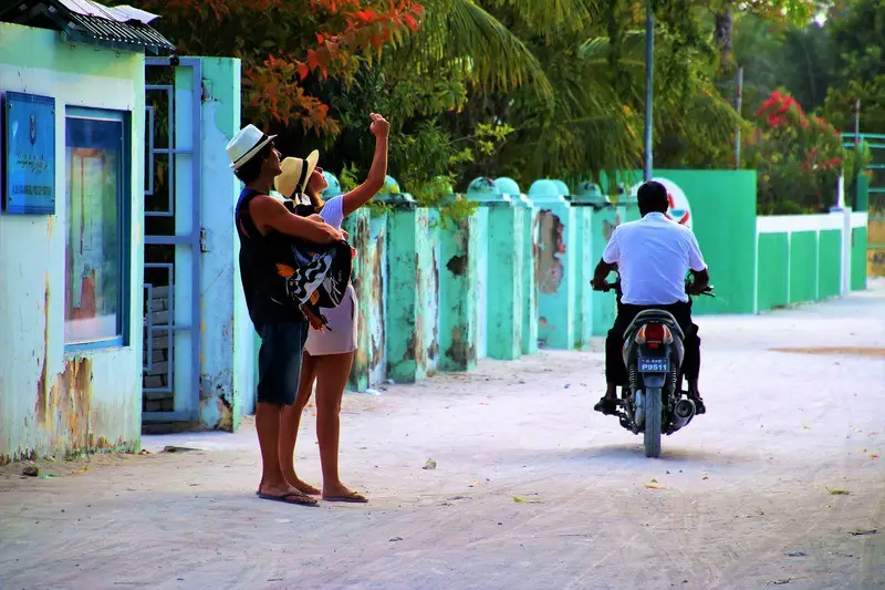male-streets-maldives
