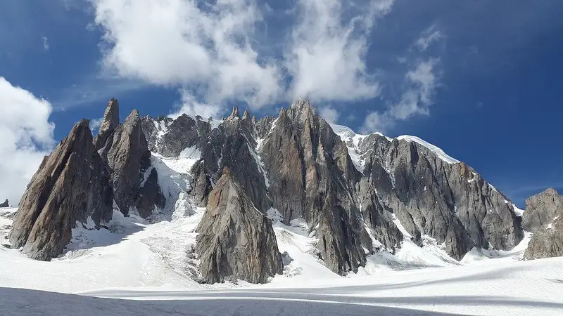mont-blanc-mountains