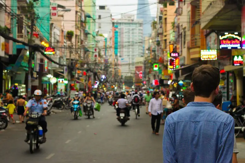 bangkok-thailand-busy-street