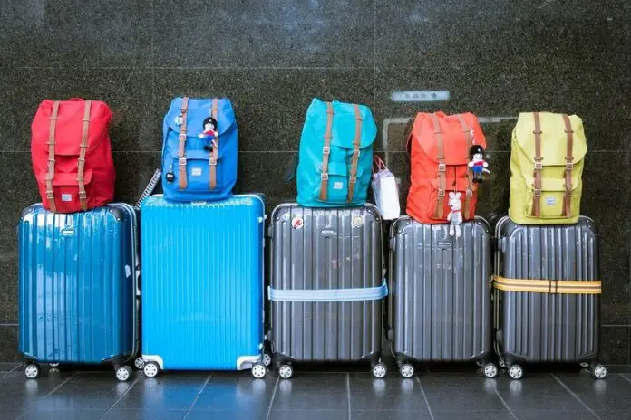 colourful-luggage-travel