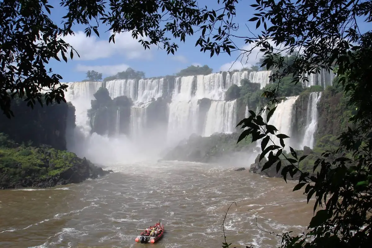 iguazu-iguacu-falls-in-brazil-waterfalls-inbackground-with-boat-in-front