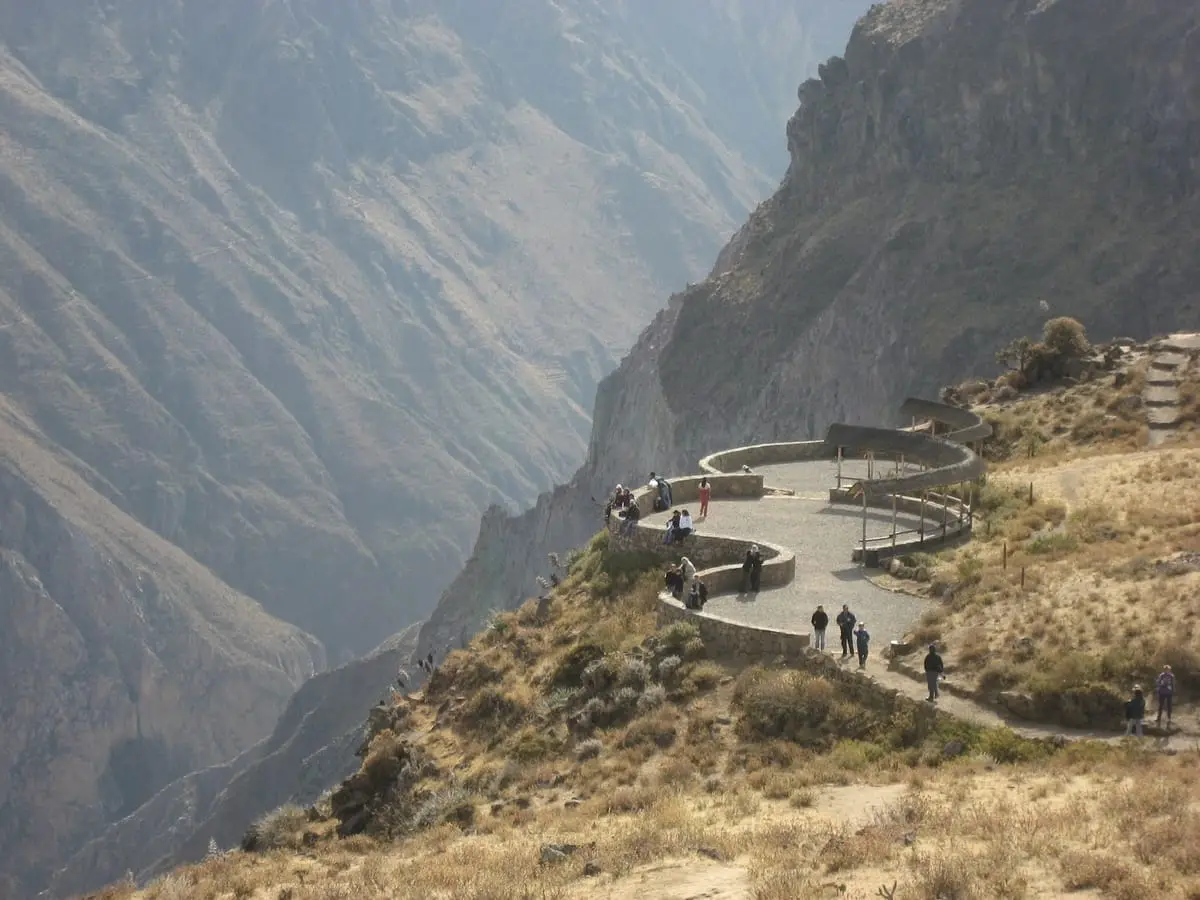 walkway-by-colca-canyon-peru